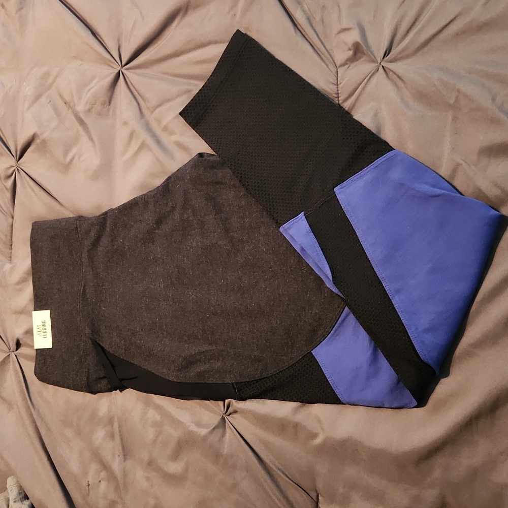 PINK Yoga Flat Legging w/ Pockets
